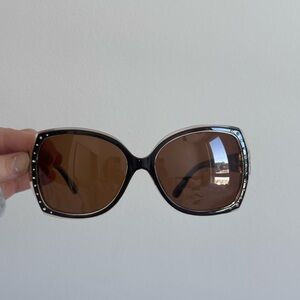 Elegant Black Sunglasses